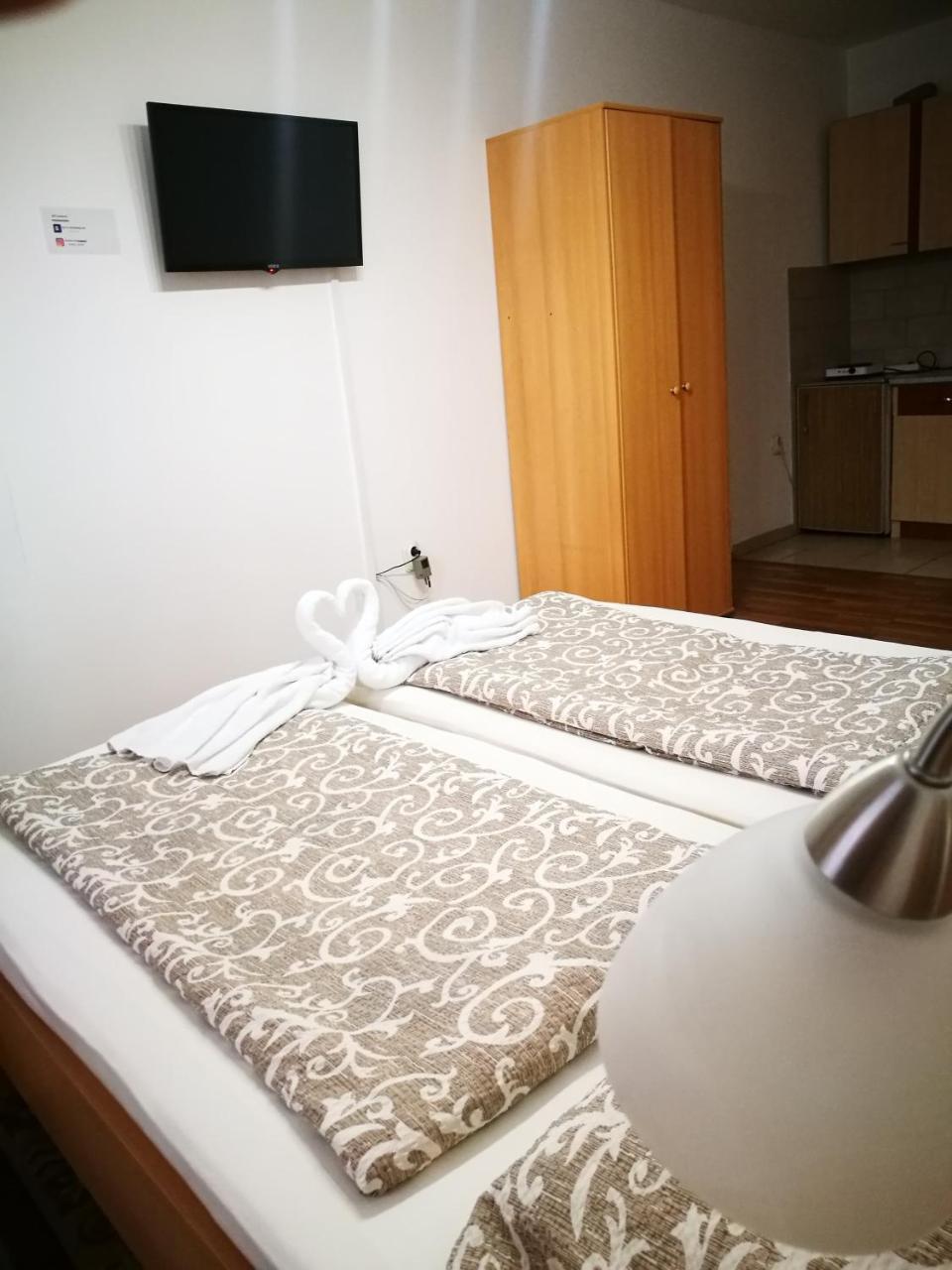 סלאבונסקי ברוד Rooms Aracic מראה חיצוני תמונה