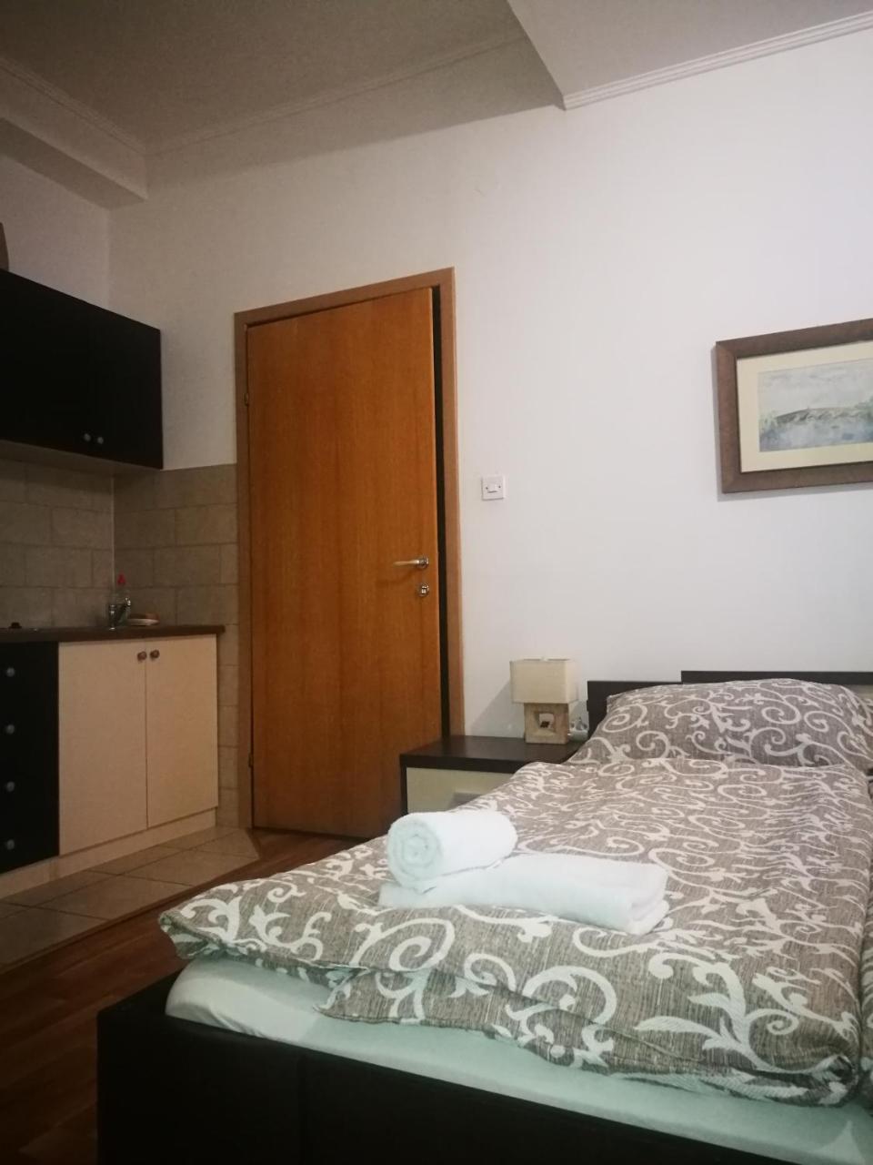 סלאבונסקי ברוד Rooms Aracic מראה חיצוני תמונה